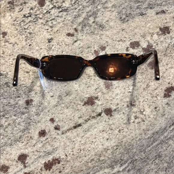 Fossil Brown Tortoise Sunglasses - Picture 3 of 4